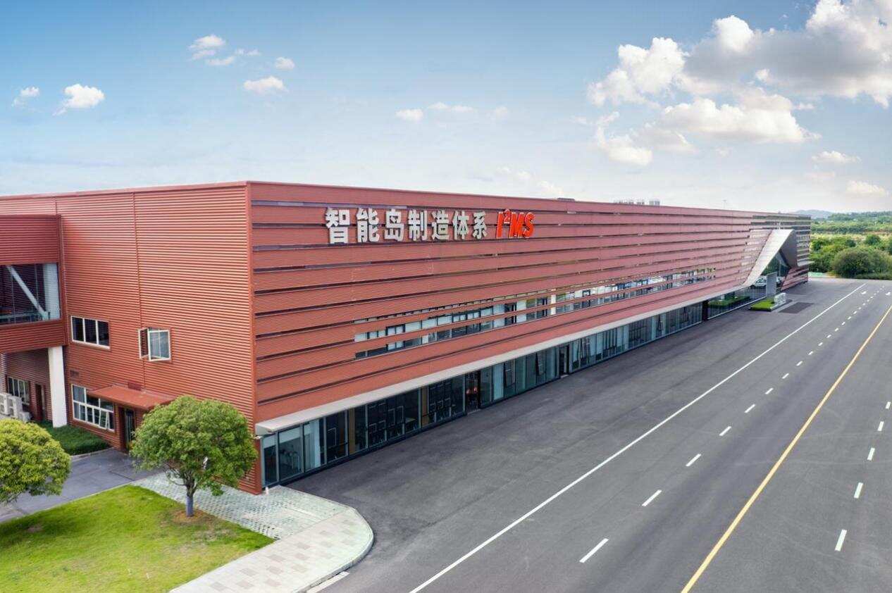 五菱攜手華為共筑智能新境 華境S落地國(guó)家領(lǐng)航級(jí)智能工廠(chǎng)，開(kāi)啟汽車(chē)智造新篇章